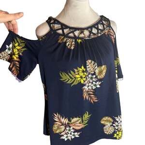 Navy Blue Tropical Floral Pattern Cold Shoulder Top size small